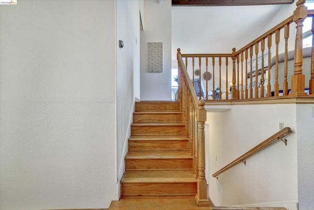 2826 Wright Ave, Pinole, CA 94564