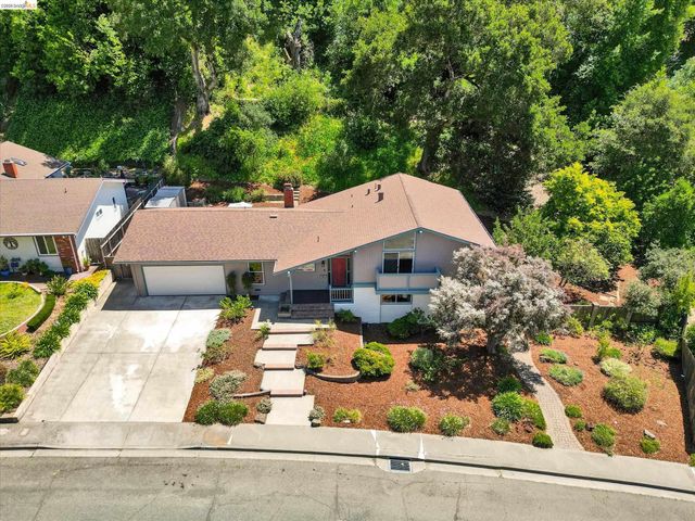 2826 Wright Ave, Pinole, CA 94564