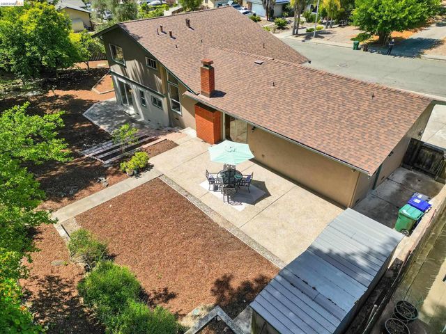2826 Wright Ave, Pinole, CA 94564