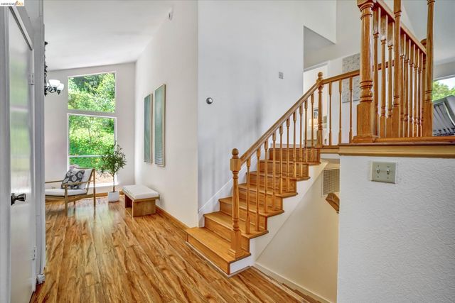 2826 Wright Ave, Pinole, CA 94564