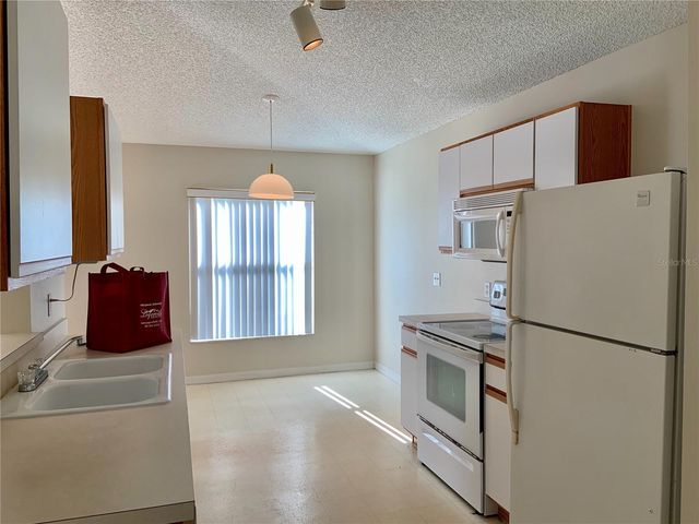3087 BLAINE CIRCLE, Deltona, FL 32738
