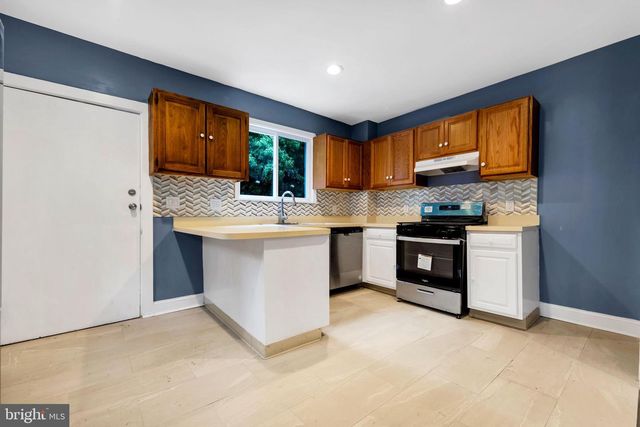 14 W PROVIDENCE RD, Lansdowne, PA 19050