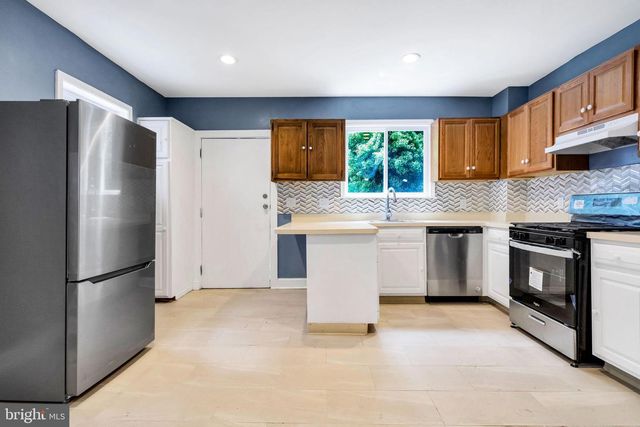 14 W PROVIDENCE RD, Lansdowne, PA 19050