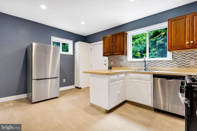 14 W PROVIDENCE RD, Lansdowne, PA 19050