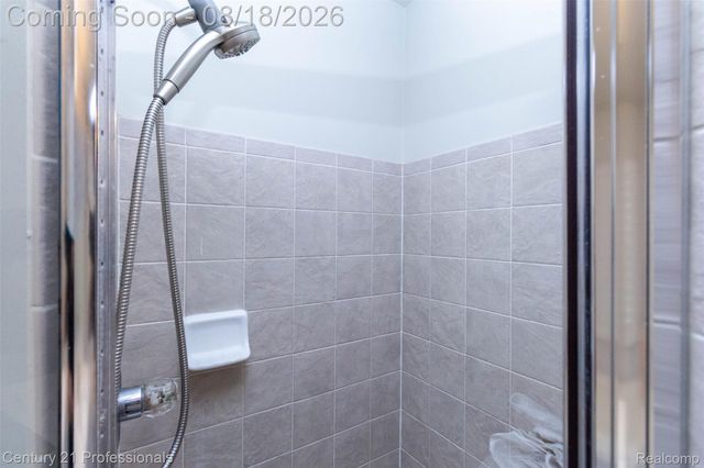 757 Sandalwood Drive, Troy, MI 48085