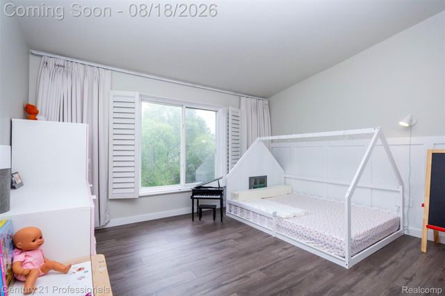 757 Sandalwood Drive, Troy, MI 48085