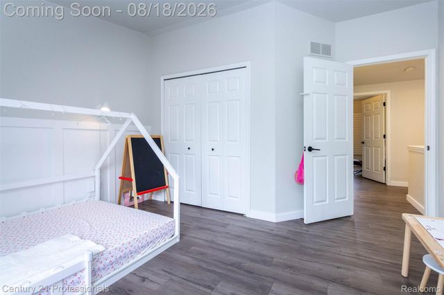 757 Sandalwood Drive, Troy, MI 48085
