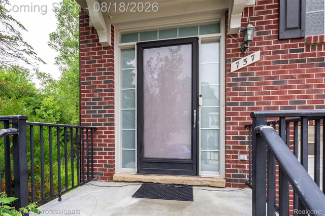 757 Sandalwood Drive, Troy, MI 48085