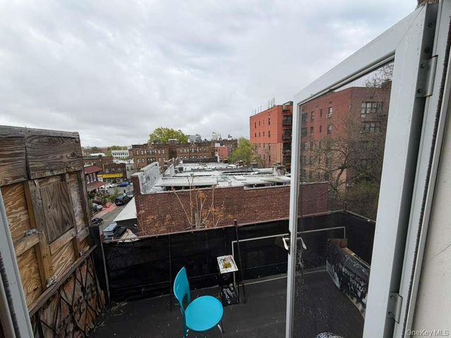 110 sunnyside Avenue, Brooklyn, NY 11207