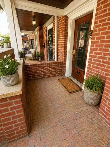 110 sunnyside Avenue, Brooklyn, NY 11207