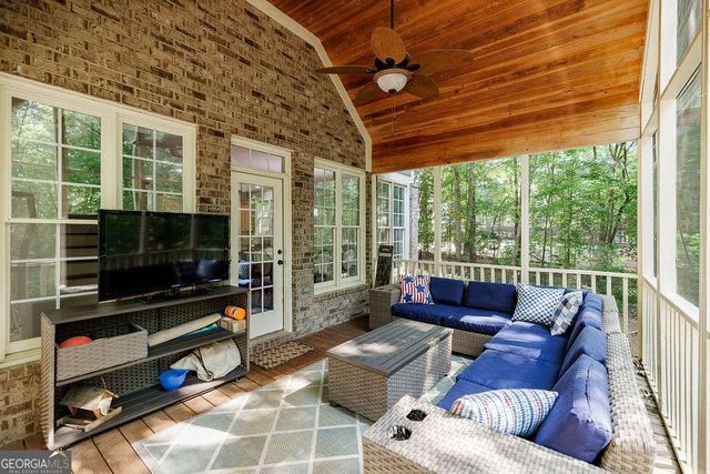 1774 Bridge Water Creek, Bishop, GA 30621