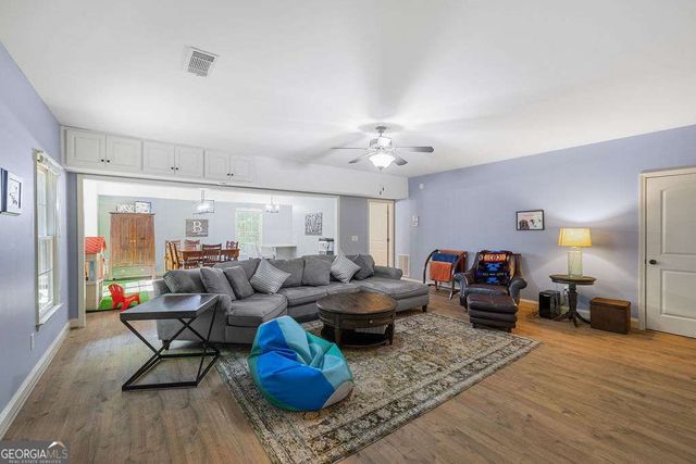 1774 Bridge Water Creek, Bishop, GA 30621