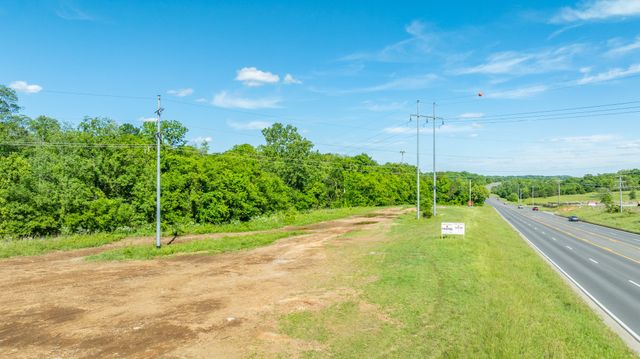 1094 New Highway 7, Columbia, TN 38401