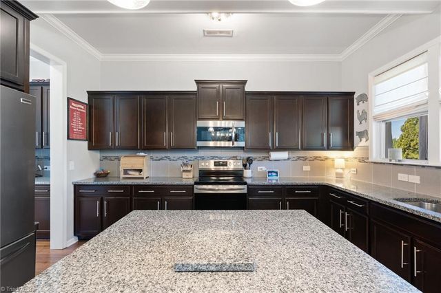 100 Kreeger Court, King, NC 27021