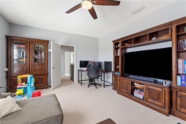 100 Kreeger Court, King, NC 27021