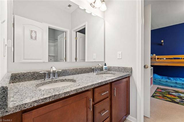 100 Kreeger Court, King, NC 27021