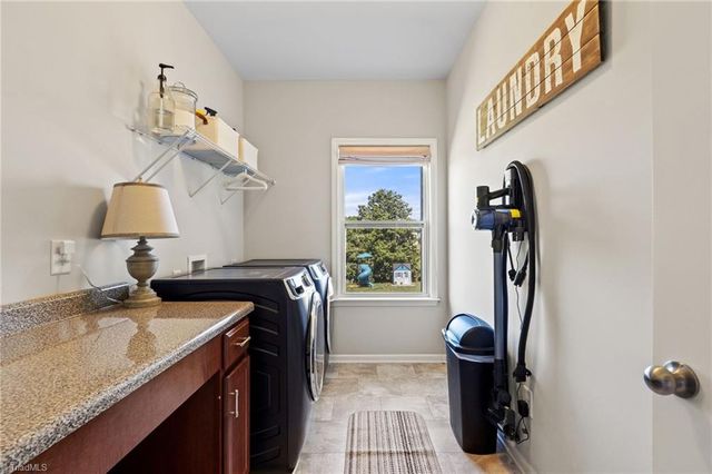 100 Kreeger Court, King, NC 27021