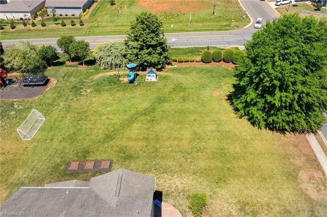 100 Kreeger Court, King, NC 27021