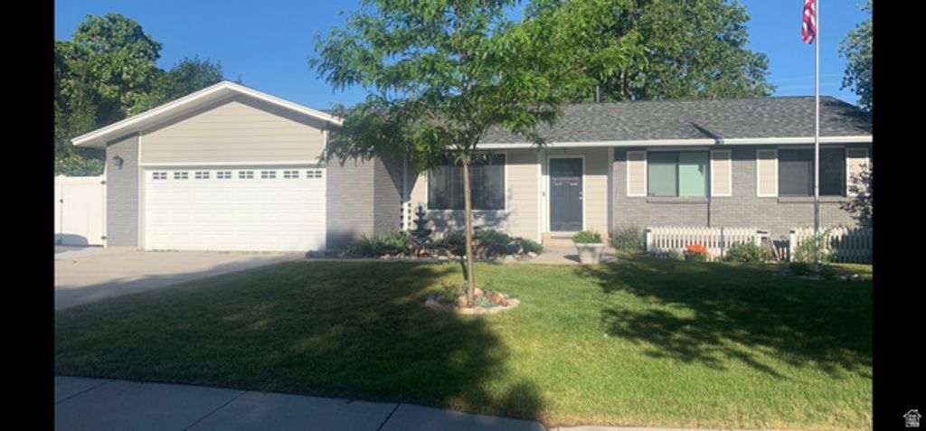 Image 1 of property listing at 7152 S 2740 E, Cottonwood Heights, UT 84121