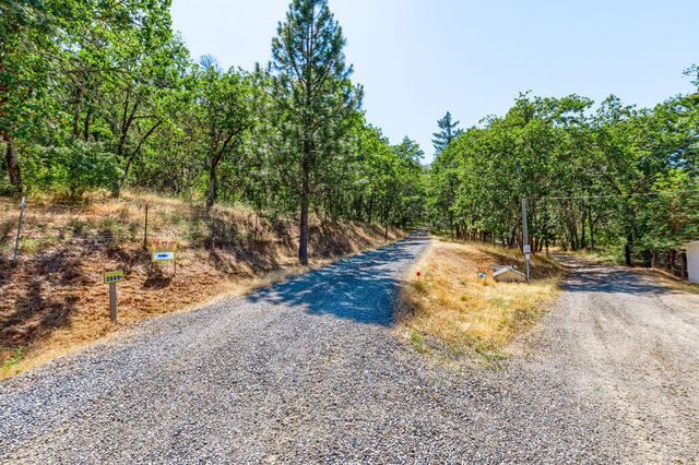 2091 Knowles Road, Medford, OR 97501