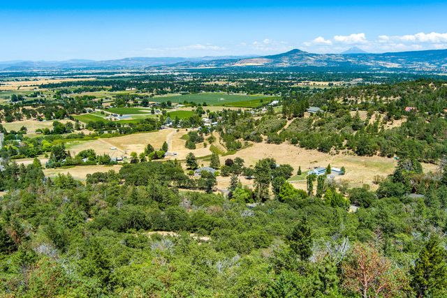 2091 Knowles Road, Medford, OR 97501