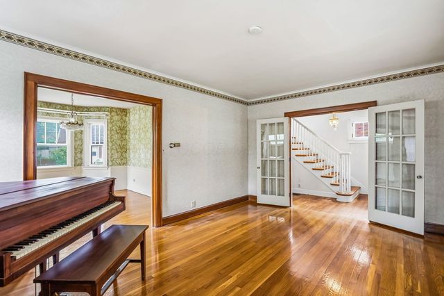 76 N Cassady Avenue, Columbus, OH 43209