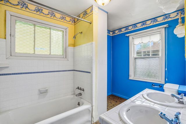 76 N Cassady Avenue, Columbus, OH 43209