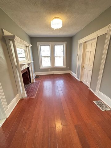 203 Bigelow 1, Boston, MA 02135