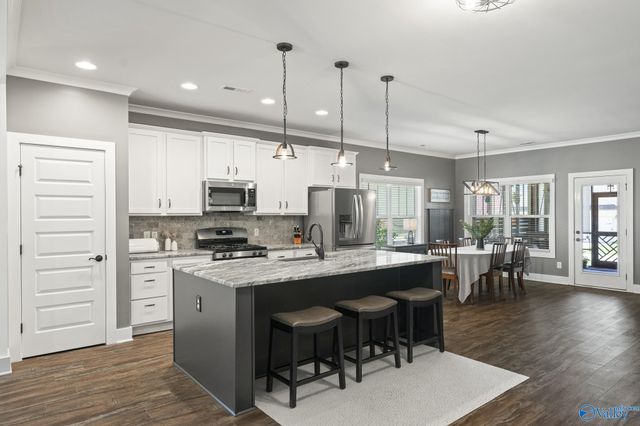 1530 Trek Street, Huntsville, AL 35811