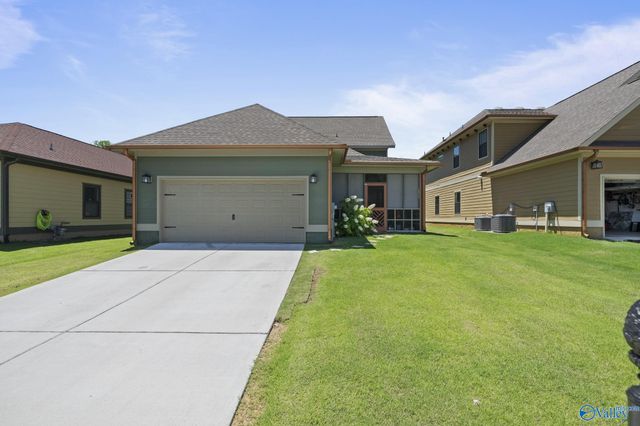 1530 Trek Street, Huntsville, AL 35811