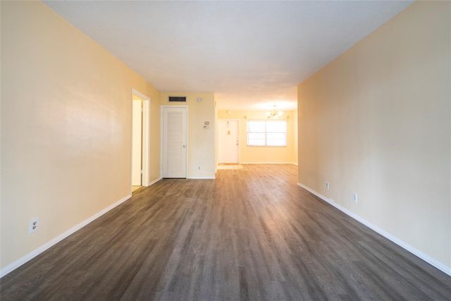 1310 NW 43rd Avenue 309, Lauderhill, FL 33313