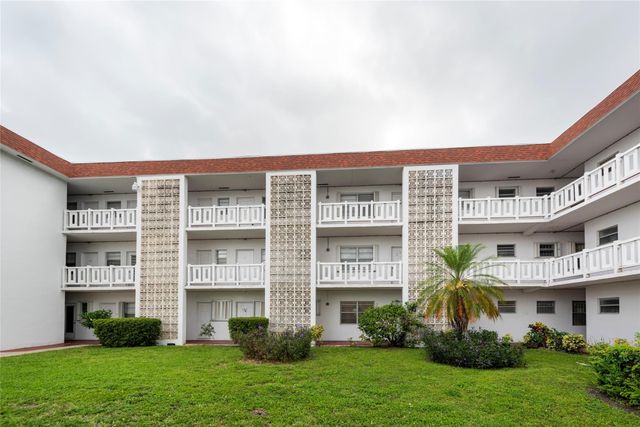 1310 NW 43rd Avenue 309, Lauderhill, FL 33313