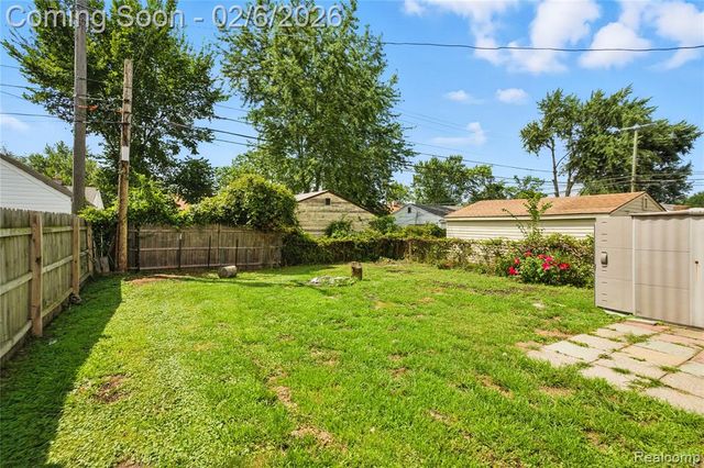 23147 Vance Avenue, Hazel Park, MI 48030