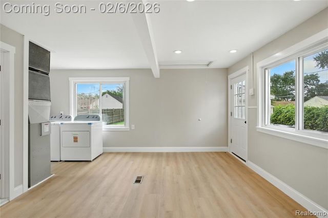 23147 Vance Avenue, Hazel Park, MI 48030