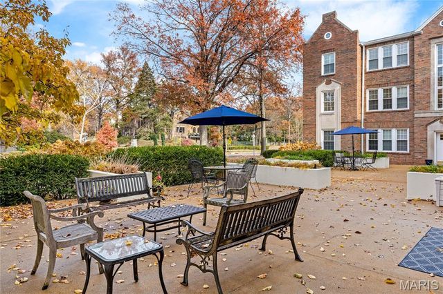 7564 Wydown Boulevard 3B, Clayton, MO 63105