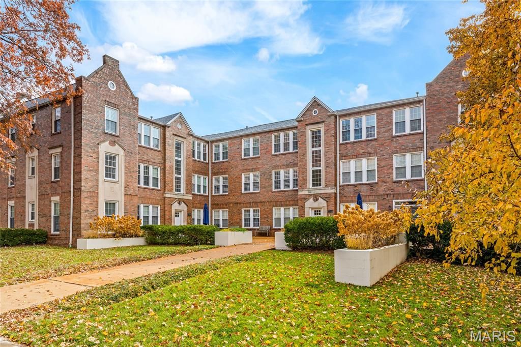 7564 Wydown Boulevard 3B, Clayton, MO 63105