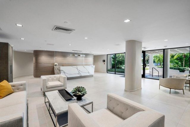 2660 S Ocean Boulevard 202n, Palm Beach, FL 33480