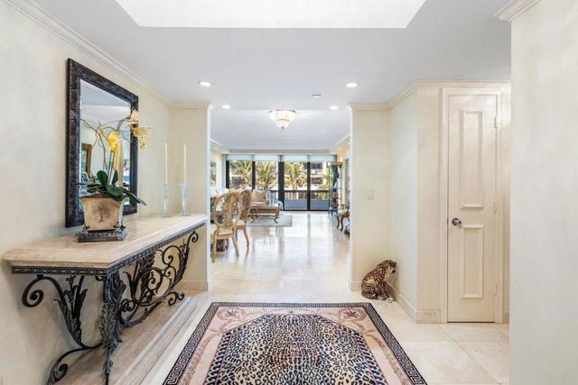 2660 S Ocean Boulevard 202n, Palm Beach, FL 33480