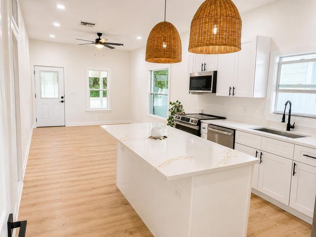 719 Tuscaloosa Street, West Palm Beach, FL 33405