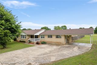 430 Sunnyside Road, Van Buren, AR 72956