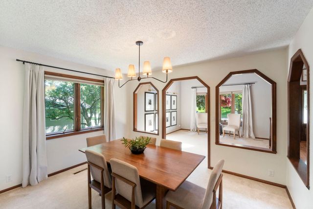 2215 Minnetonka Drive, Cedar Falls, IA 50613