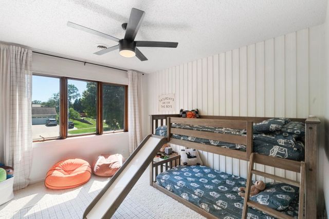 2215 Minnetonka Drive, Cedar Falls, IA 50613