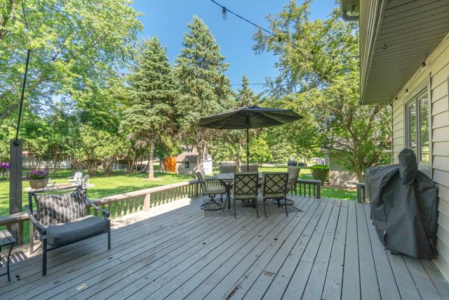 2215 Minnetonka Drive, Cedar Falls, IA 50613