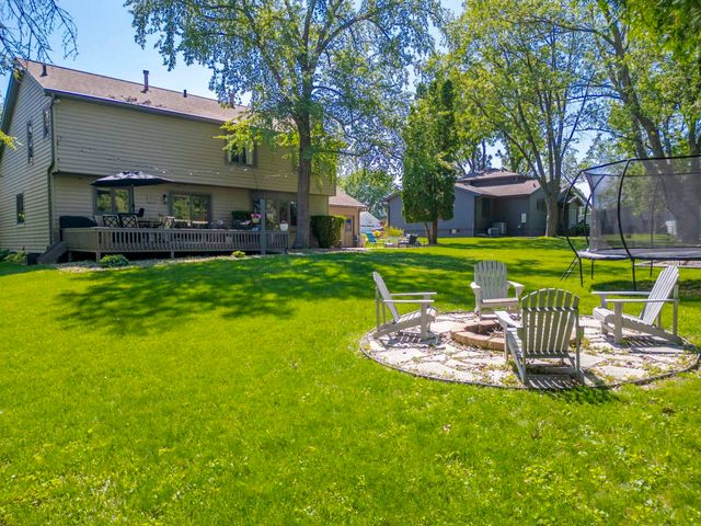 2215 Minnetonka Drive, Cedar Falls, IA 50613