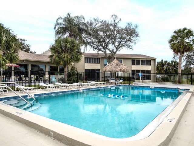 608 WINDRUSH BAY DRIVE 225, Tarpon Springs, FL 34689