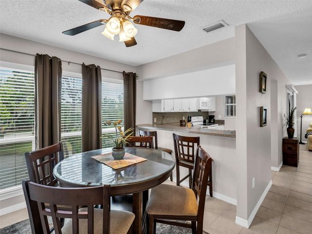 608 WINDRUSH BAY DRIVE 225, Tarpon Springs, FL 34689