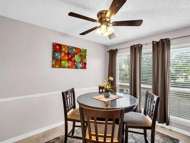 608 WINDRUSH BAY DRIVE 225, Tarpon Springs, FL 34689