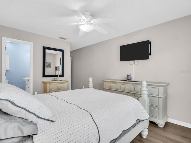 608 WINDRUSH BAY DRIVE 225, Tarpon Springs, FL 34689
