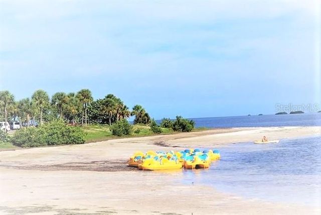 608 WINDRUSH BAY DRIVE 225, Tarpon Springs, FL 34689
