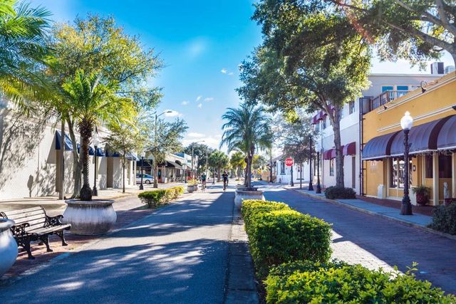 608 WINDRUSH BAY DRIVE 225, Tarpon Springs, FL 34689